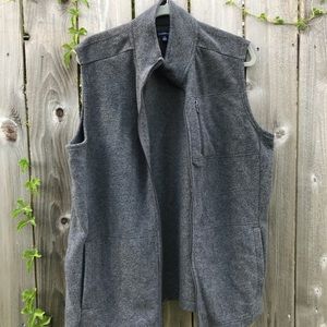 Croft & Barrow unisex grey fleece vest